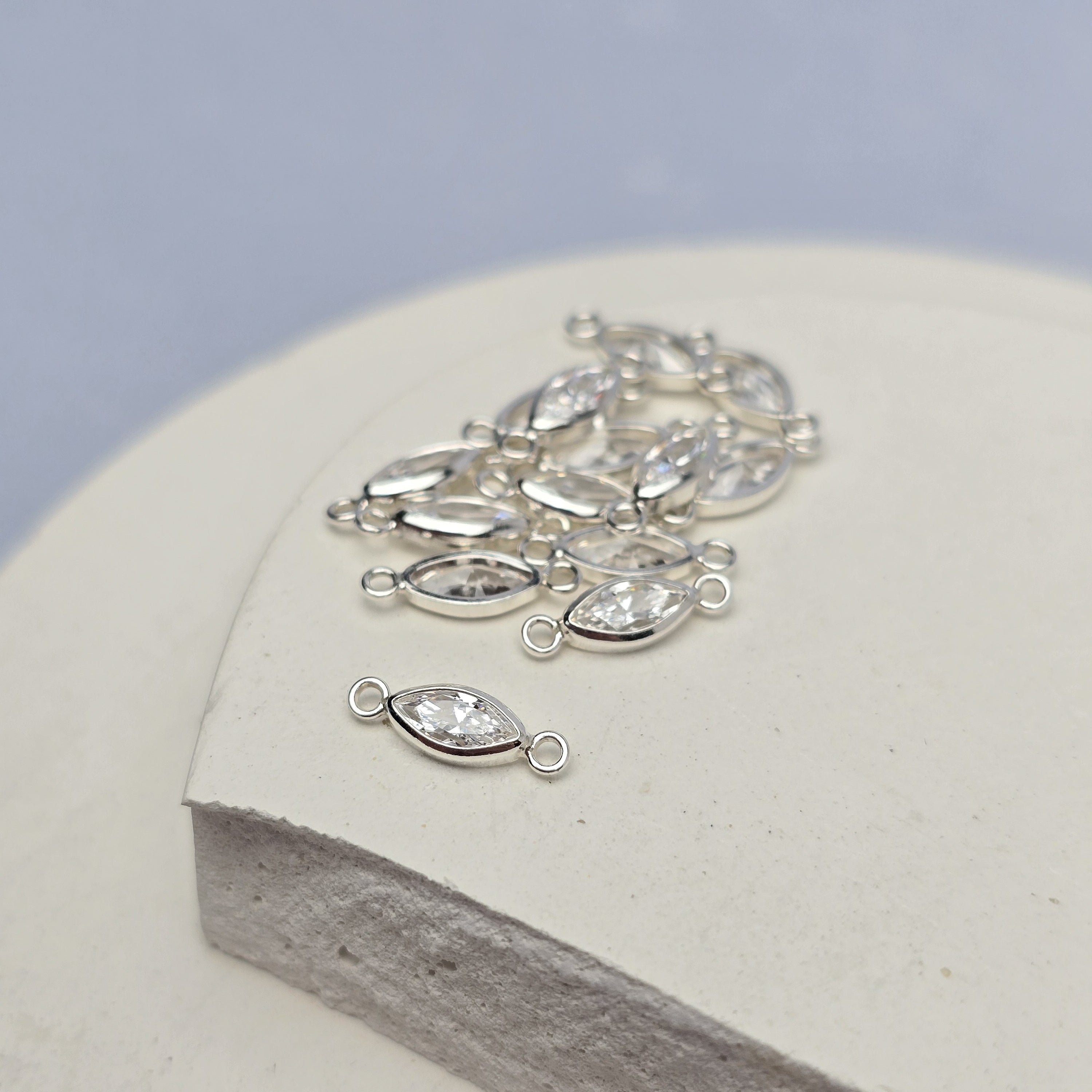 6mm Marquise Birthstone Connector Sterling silver / April - Crystal