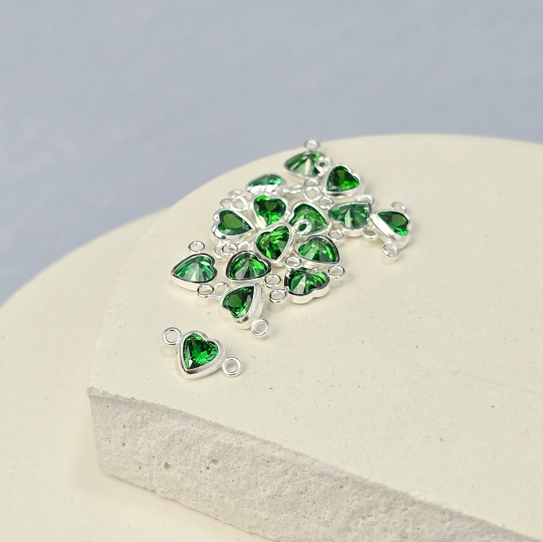 4mm Heart Birthstone Connector Charm Sterling silver / May - Emerald Green