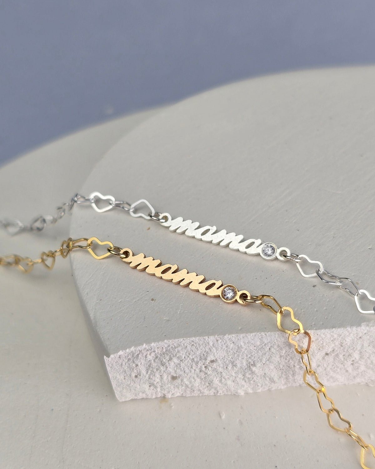 Permanent jewellery bracelets