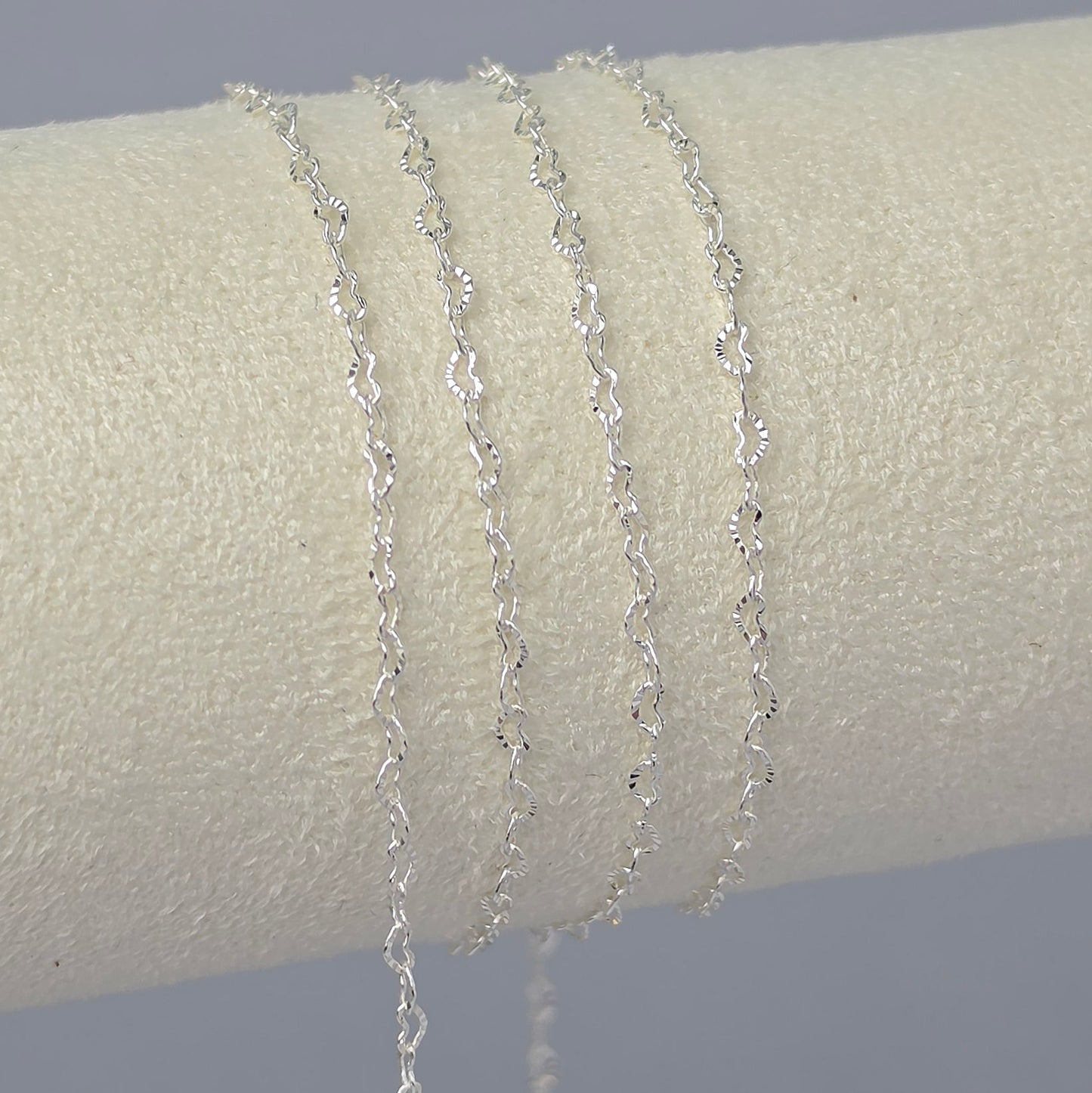 2.2mm Textured Sunburst Heart Chain