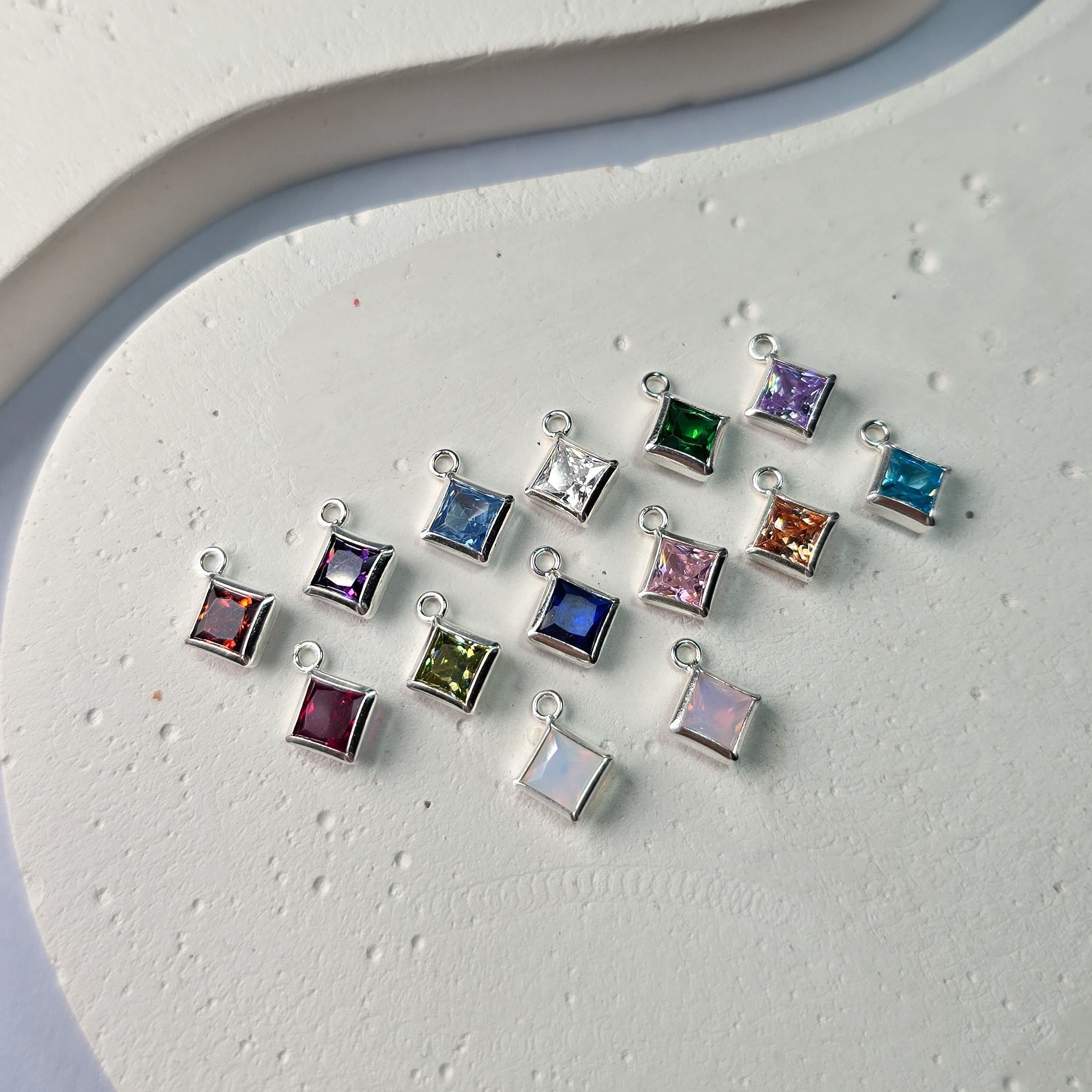 4Mm Crystal Diamond Pendant