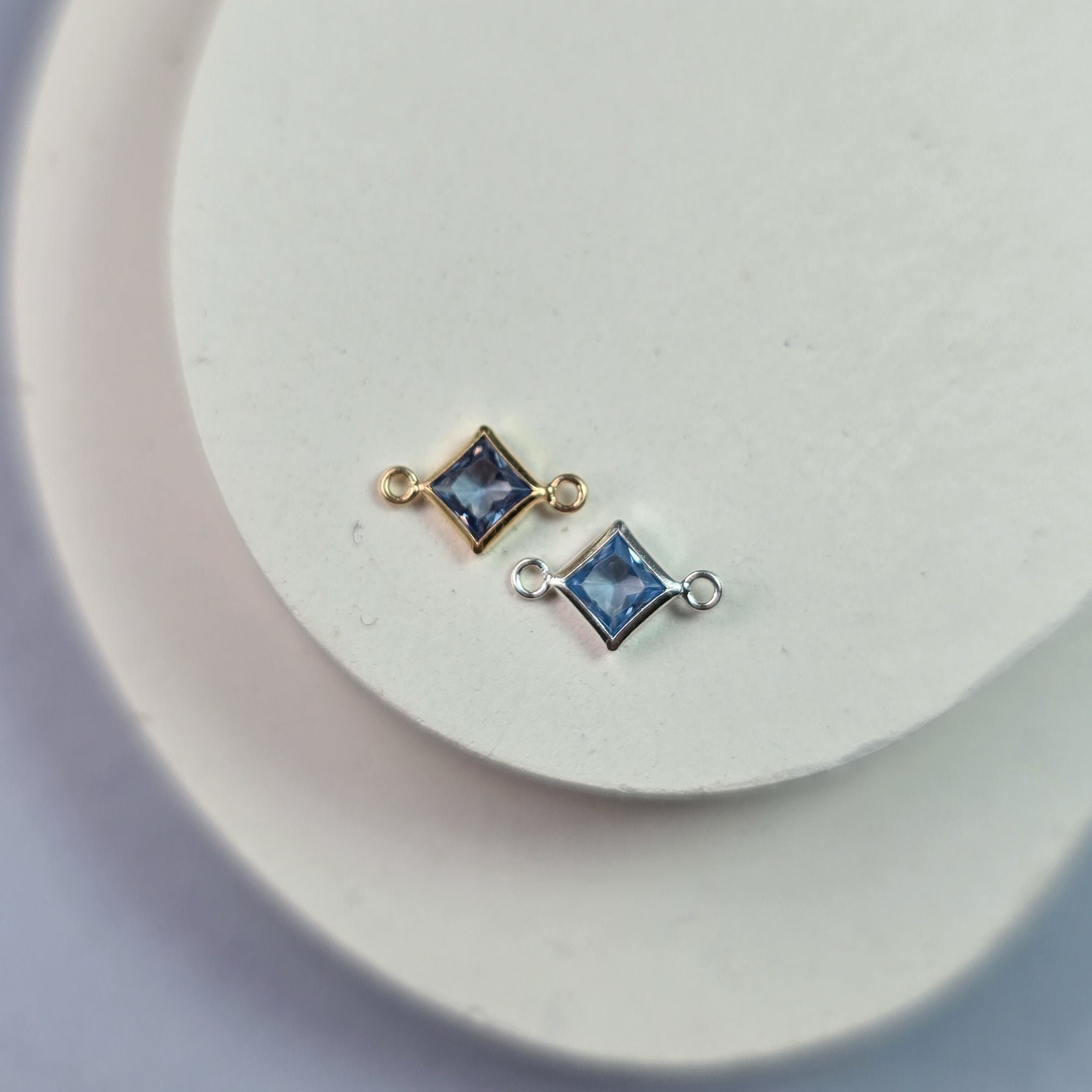 4Mm Crystal Diamond Connector
