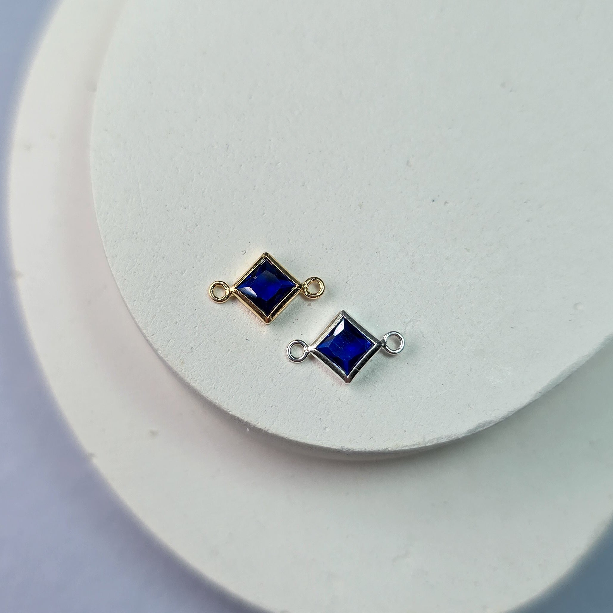 4Mm Crystal Diamond Connector