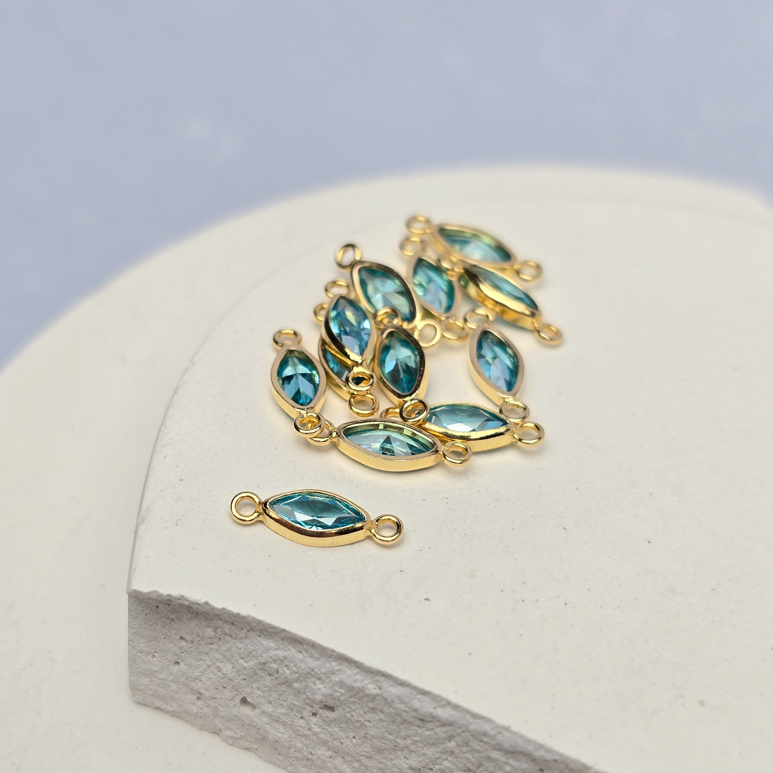 6mm Marquise Birthstone Connector 14k Gold Filled / December - Blue Zircon