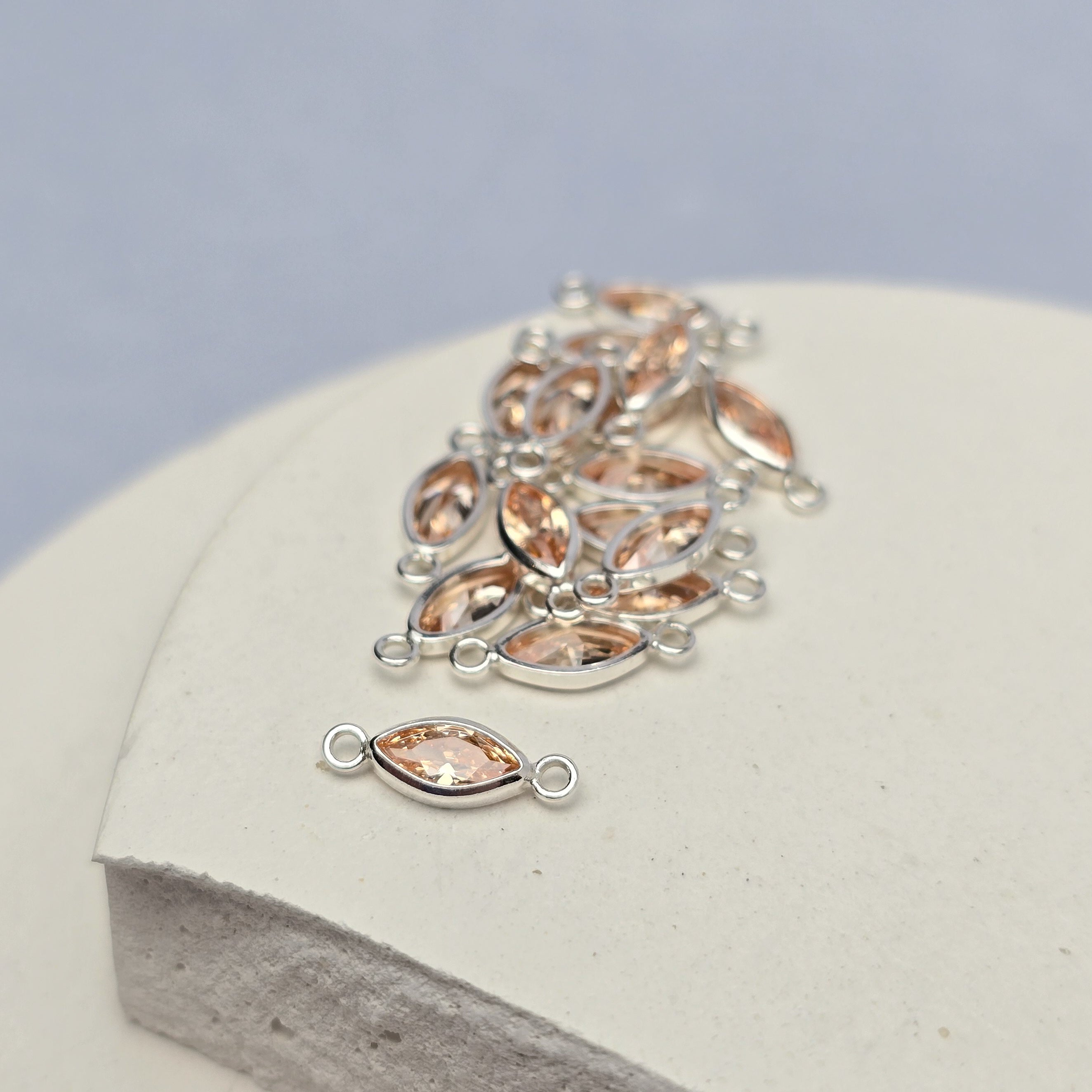 6mm Marquise Birthstone Connector Sterling silver / November - Topaz