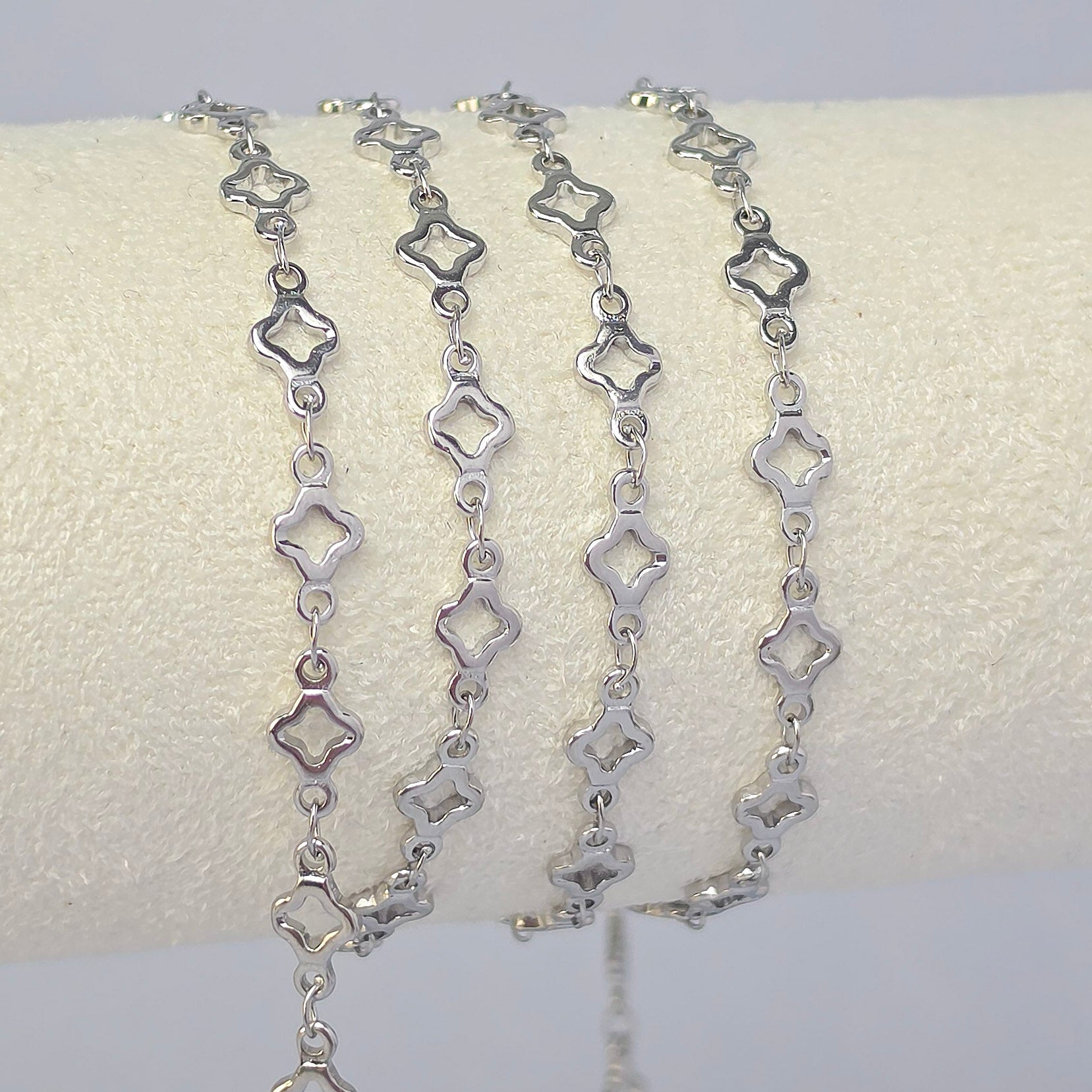 PVD Stainless Steel Clover Chain - Stainless Steel / 1 Meter