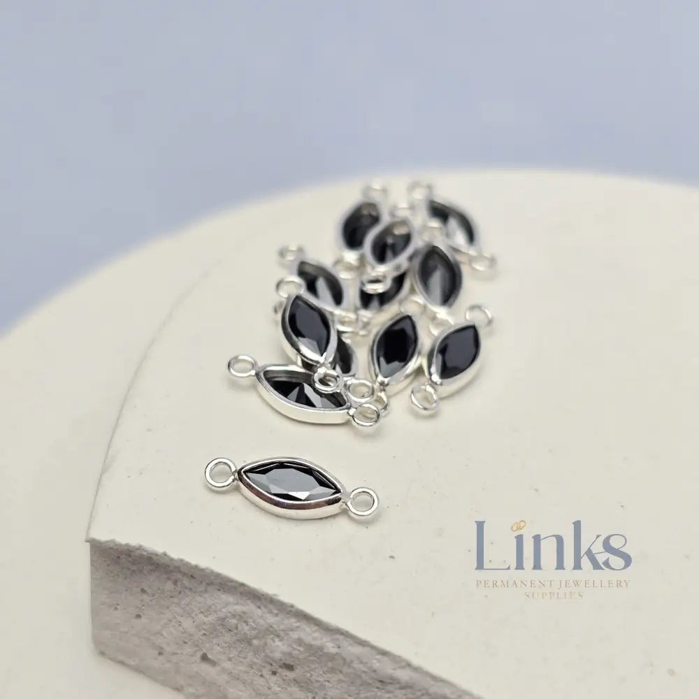 6mm Marquise Birthstone Connector Sterling silver / Black Onyx