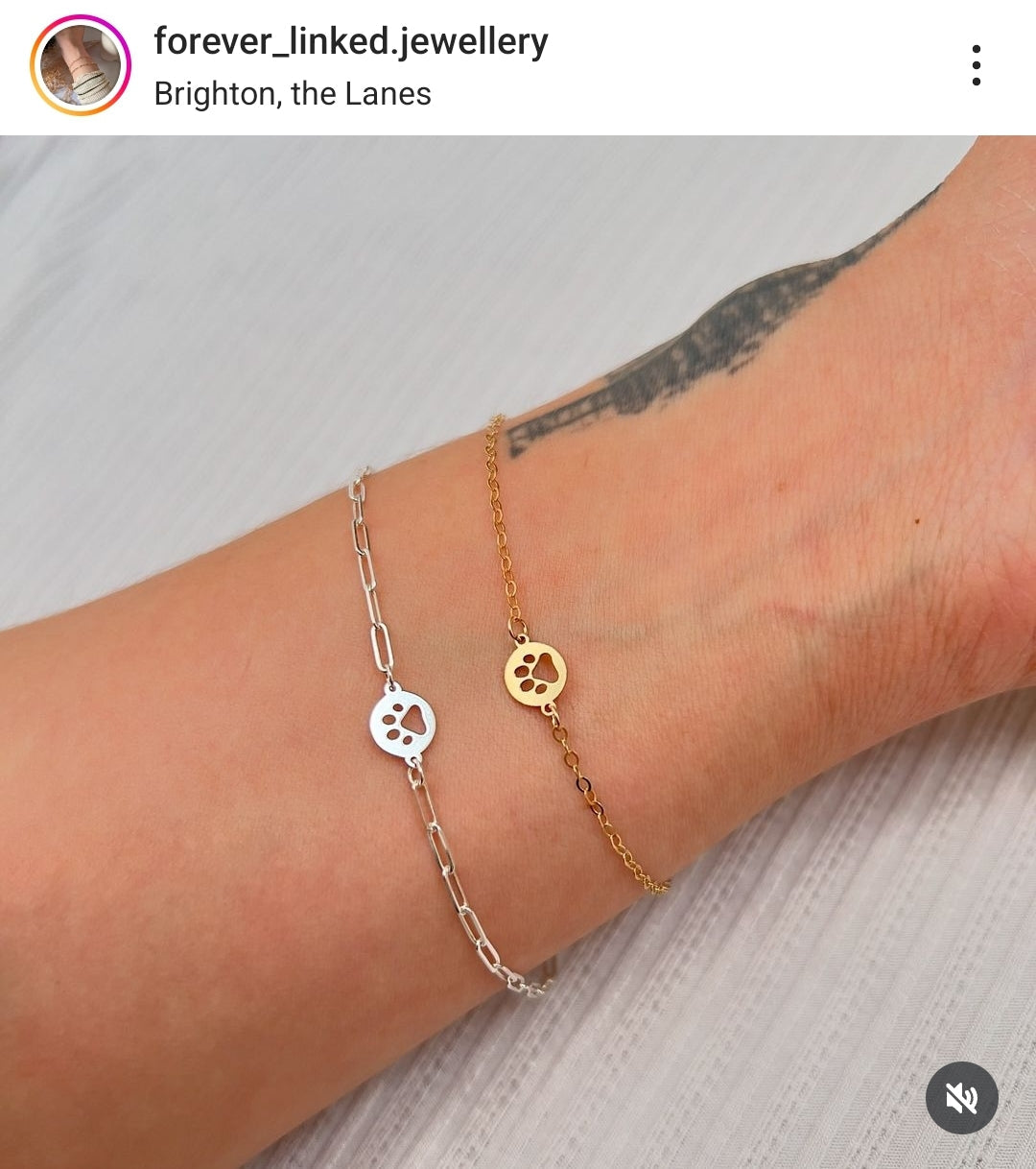 Paw Print Disk Connector Charm